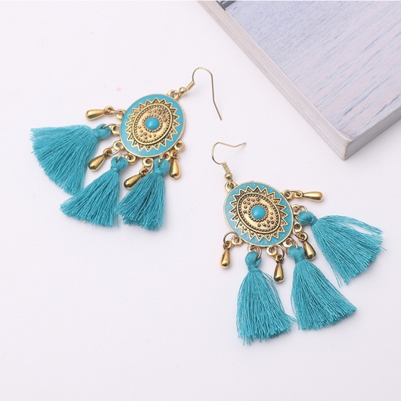 NEW boho tassel earrings - Picture 4 of 5
